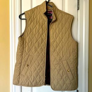 Lands End quilted vest size small